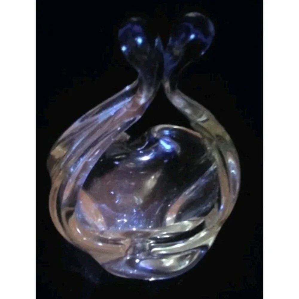 Vintage Clear Art Glass Basket Vase 6.25” Tuscany Style UV Pink Selenium Glow